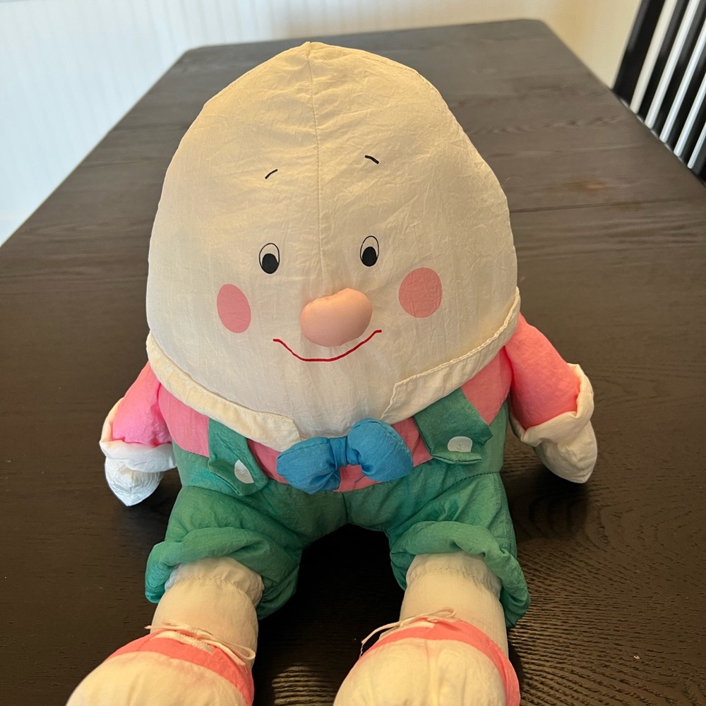 Vintage Dept. 56 Humpty Dumpty Puffalump style parachute stuffed plush 9”